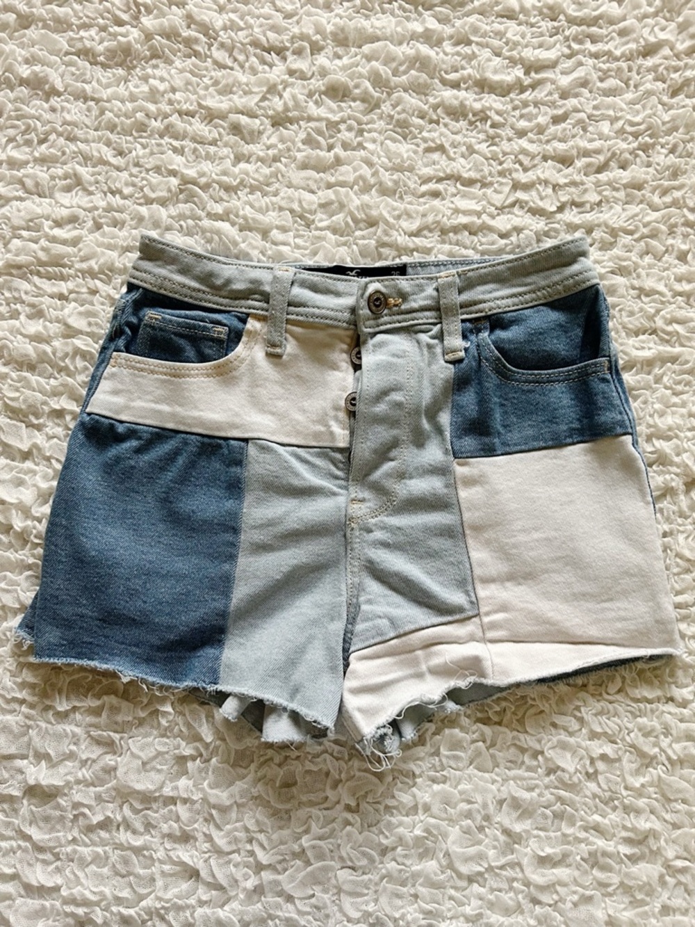 Hollister Ultra High Rise Mom Shorts 26 Patchwork 80's Festival Retro